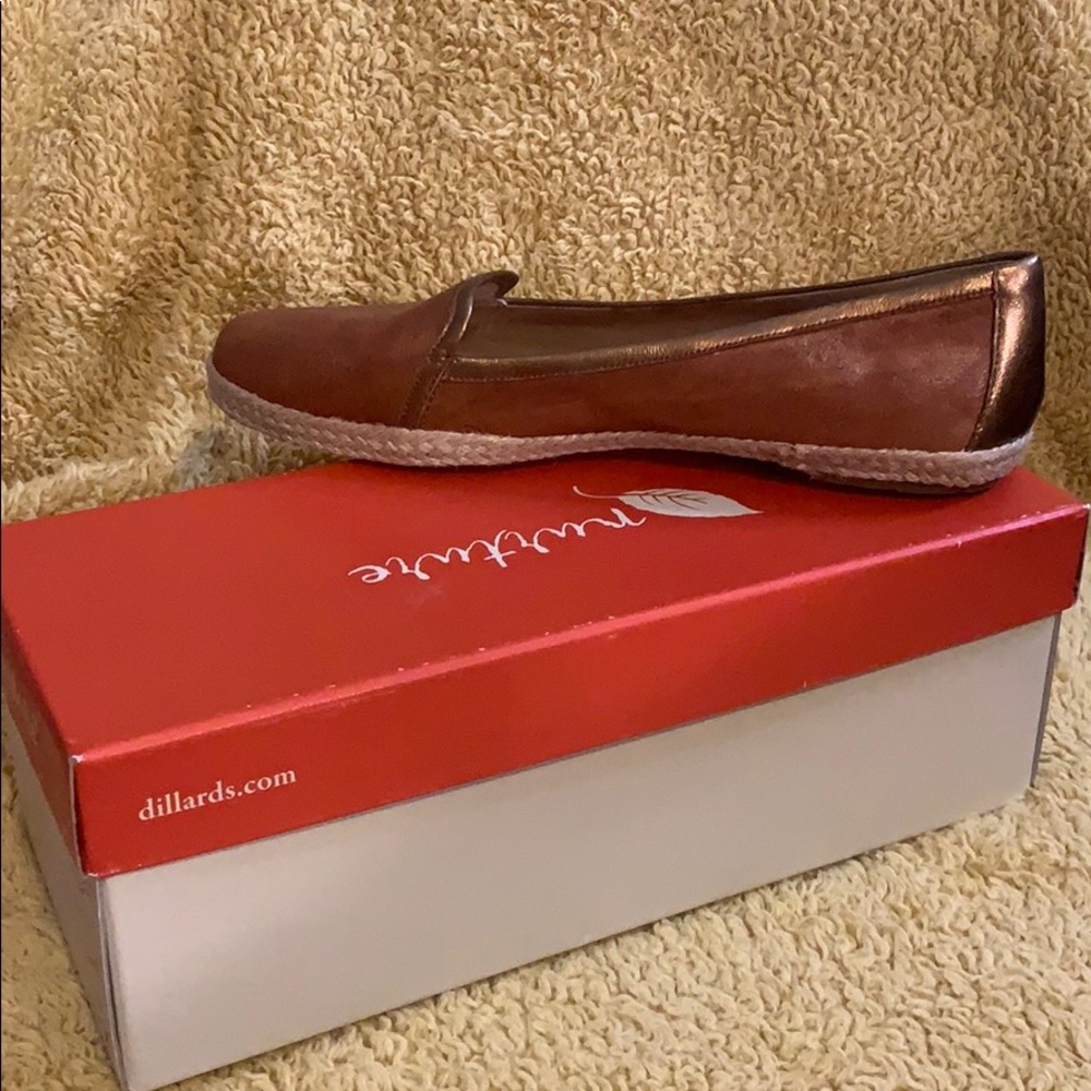 Nurture slip-on flats: 7.5; like new: brown/bronze